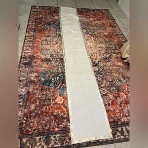 Sur La Table Cream Linen Table Runner Velvet Lining